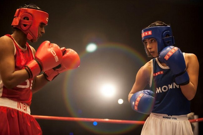 Priyanka Chopra picks up a boxing fight on Twitter!